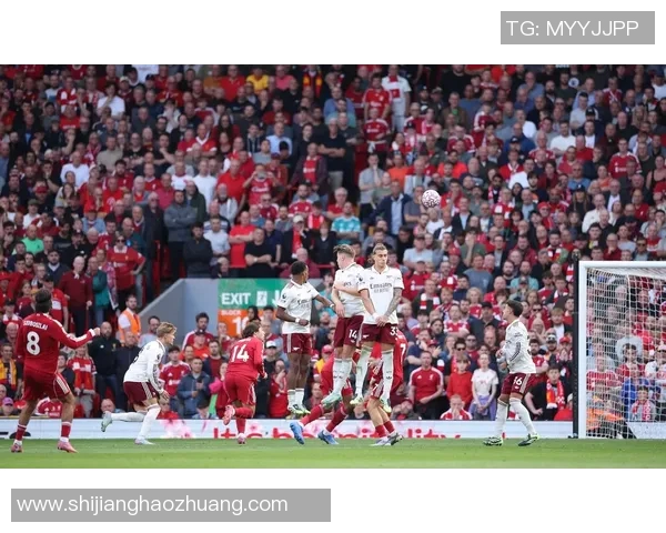 英超焦点战伯恩利主场迎战利物浦争夺三分的激烈对决