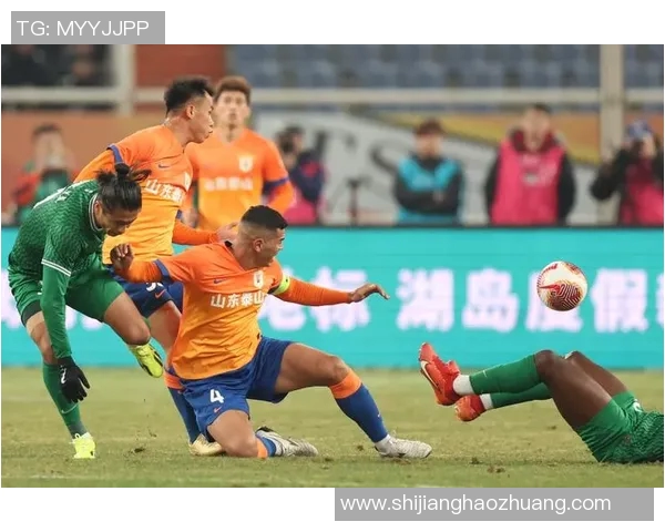 2020年山东鲁能与北京国安激战回顾：精彩瞬间与战术分析