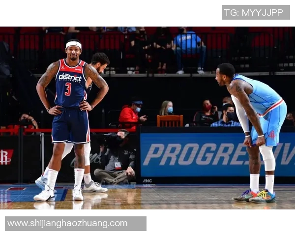 湖人火箭激战正酣直播间全程解析精彩瞬间与球员表现 湖人火箭激战正酣直播间全程解析精彩瞬间与球员表现